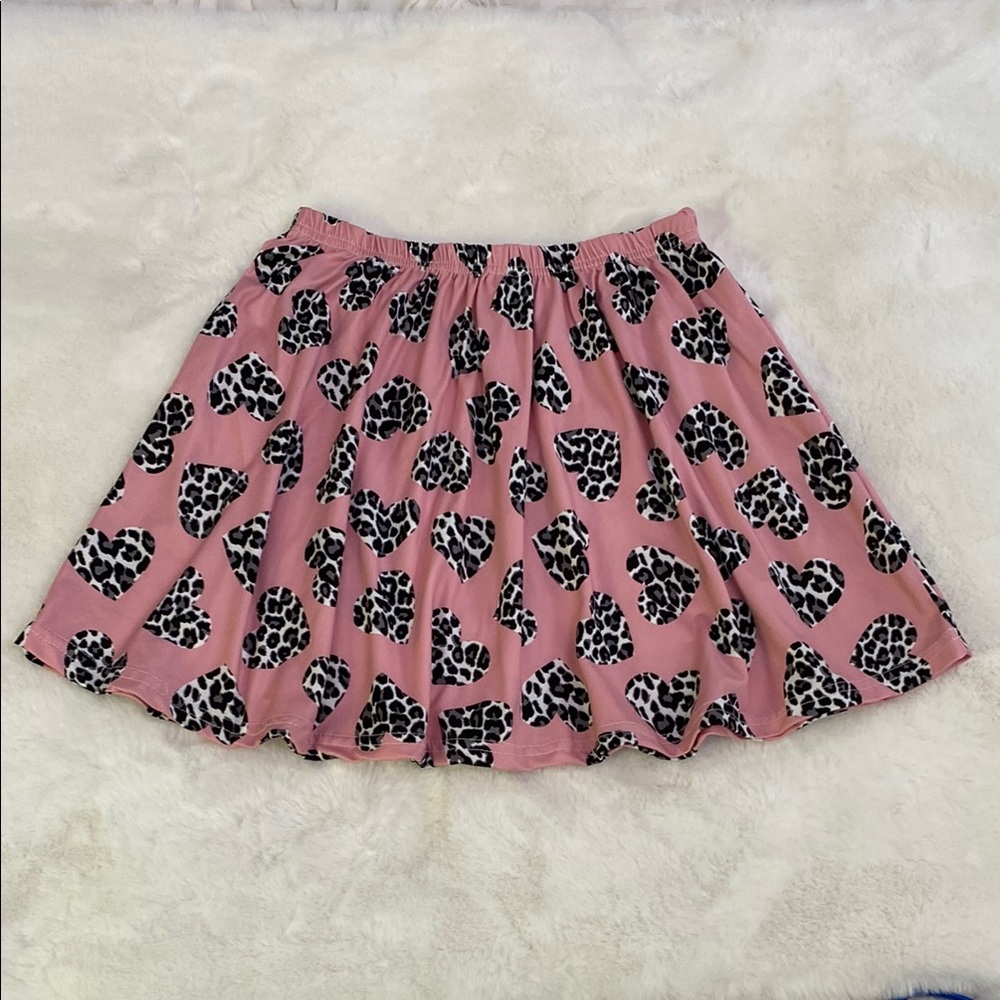 Pink Leopard Print Skirt. Probably girls/teen Size 4XL